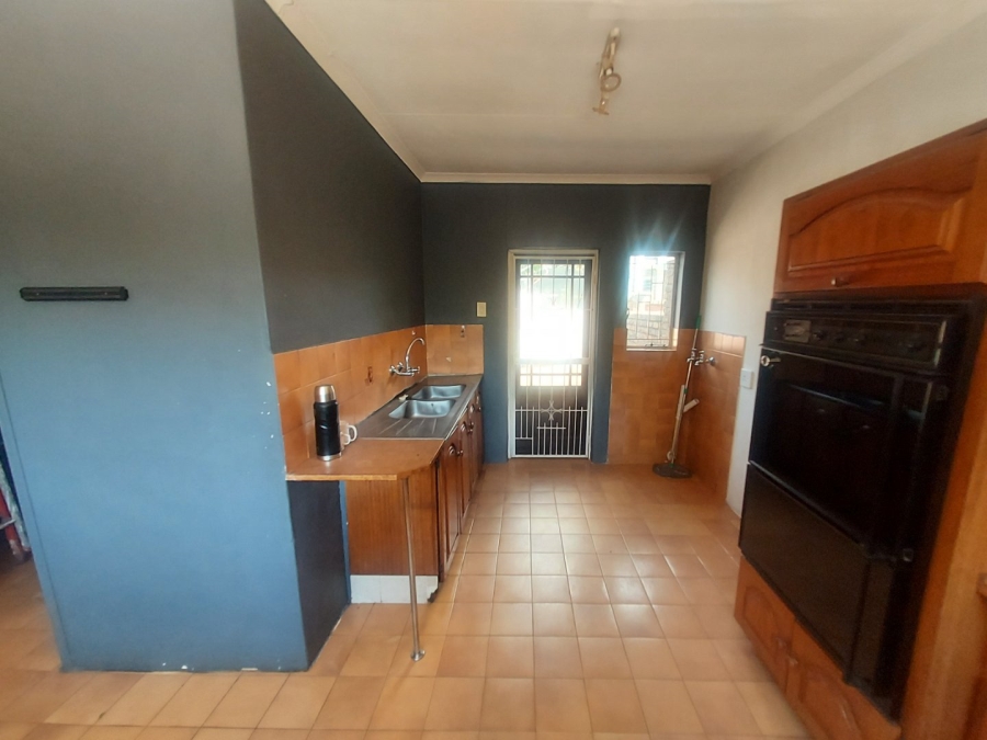 To Let 4 Bedroom Property for Rent in Hennopspark Gauteng