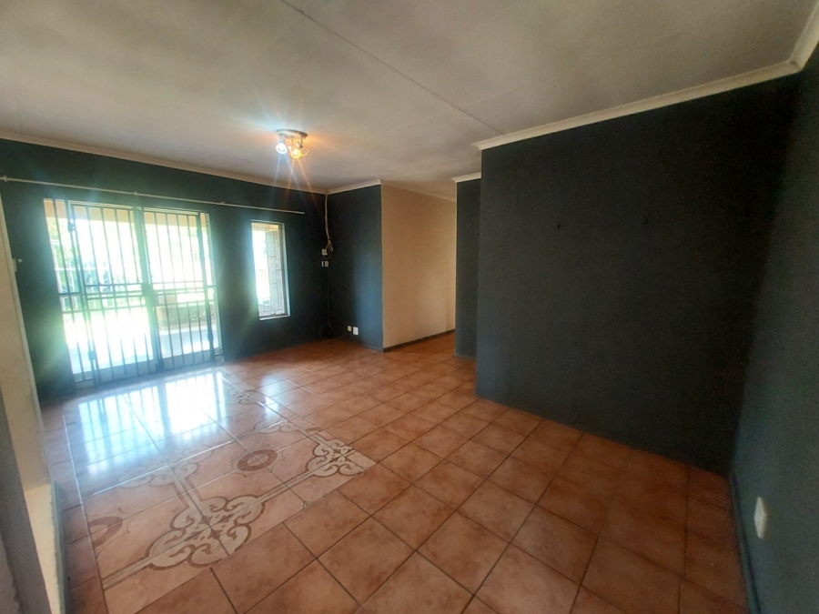 To Let 4 Bedroom Property for Rent in Hennopspark Gauteng
