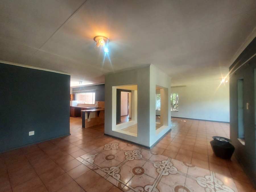 To Let 4 Bedroom Property for Rent in Hennopspark Gauteng