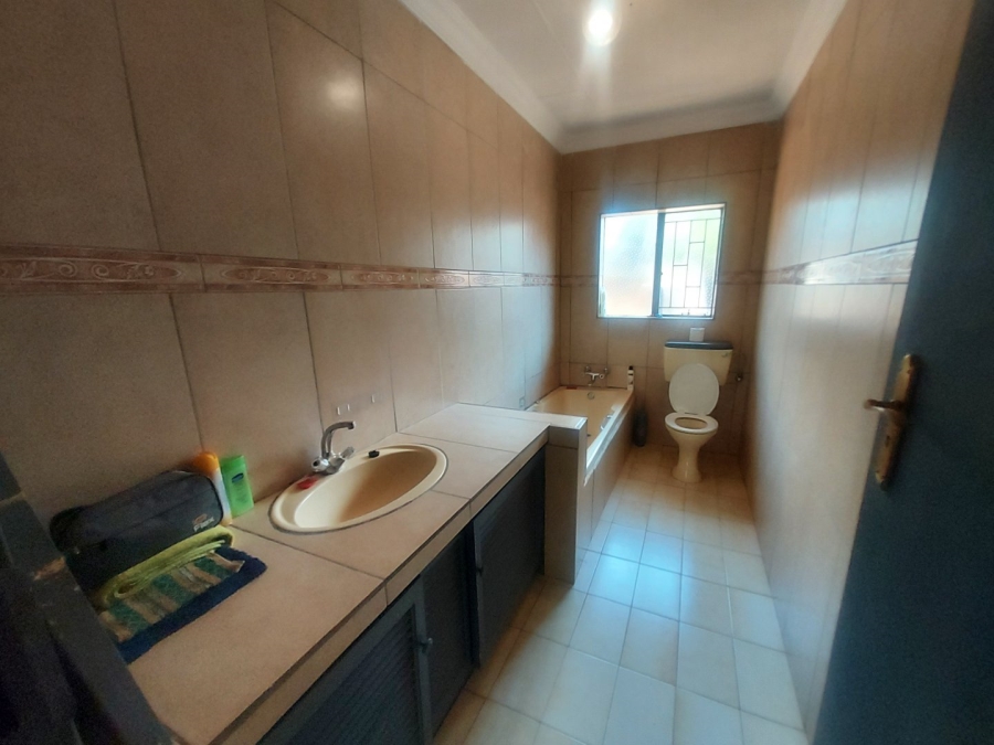 To Let 4 Bedroom Property for Rent in Hennopspark Gauteng