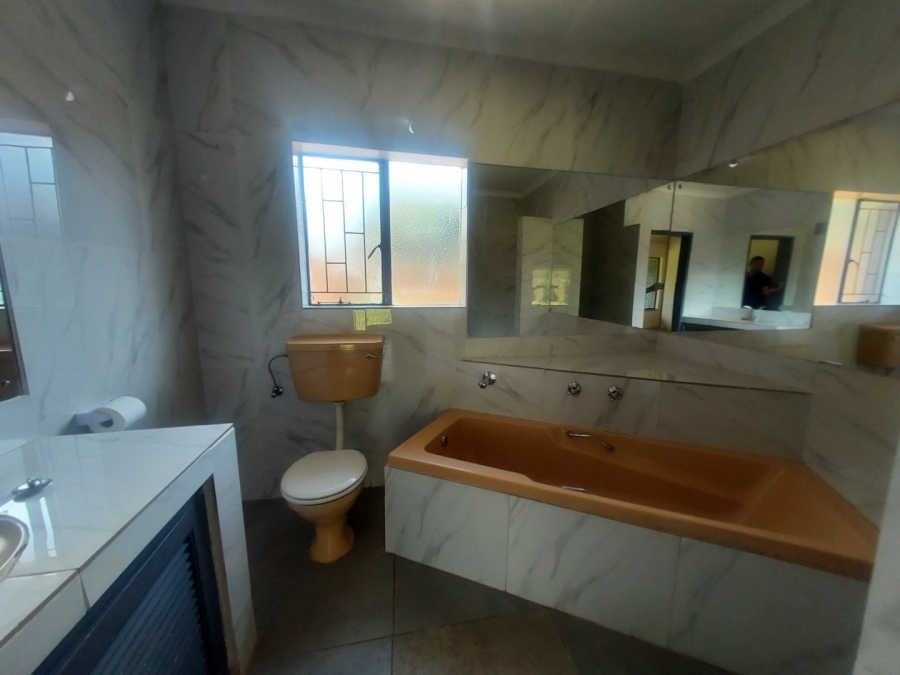 To Let 4 Bedroom Property for Rent in Hennopspark Gauteng