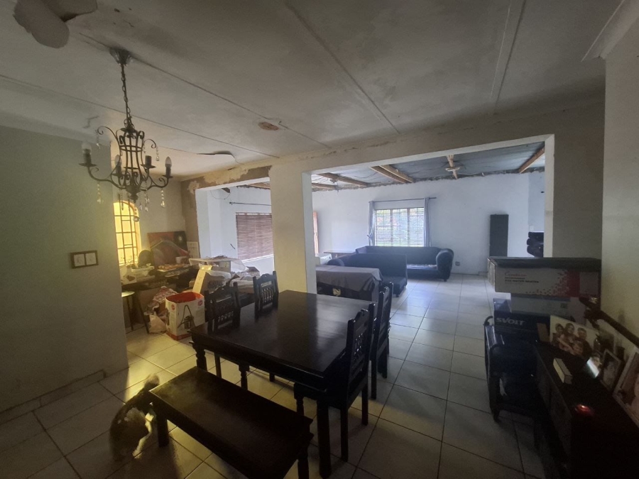 3 Bedroom Property for Sale in Wychwood Gauteng