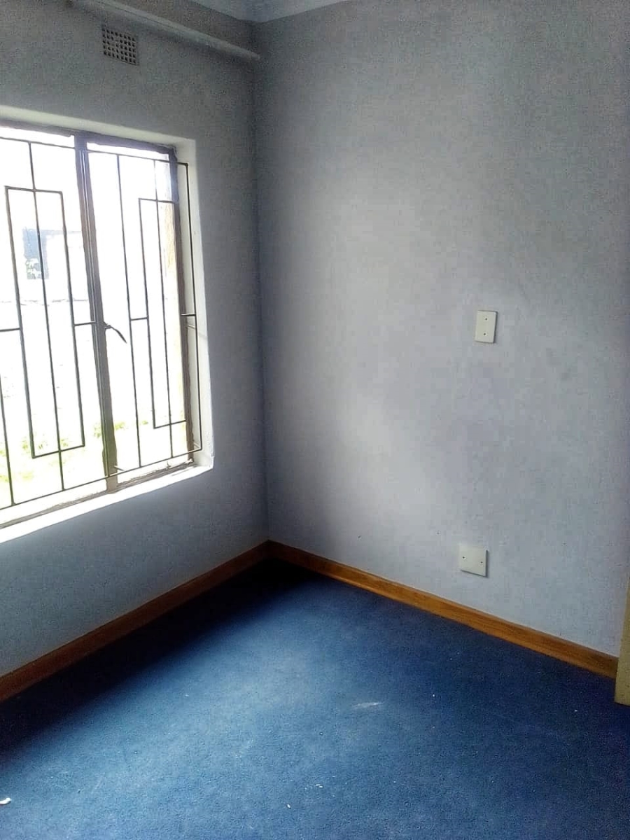 To Let 3 Bedroom Property for Rent in Katlehong South Gauteng