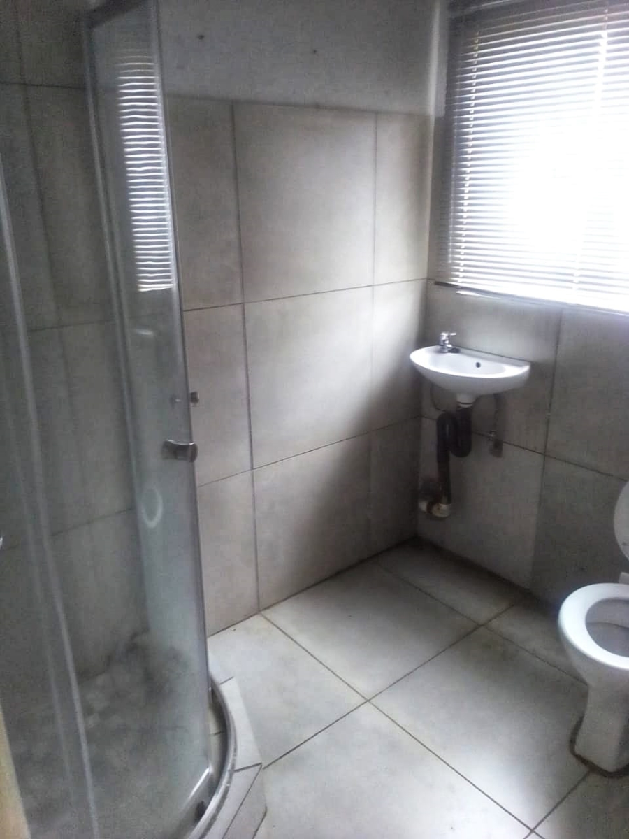To Let 3 Bedroom Property for Rent in Katlehong South Gauteng