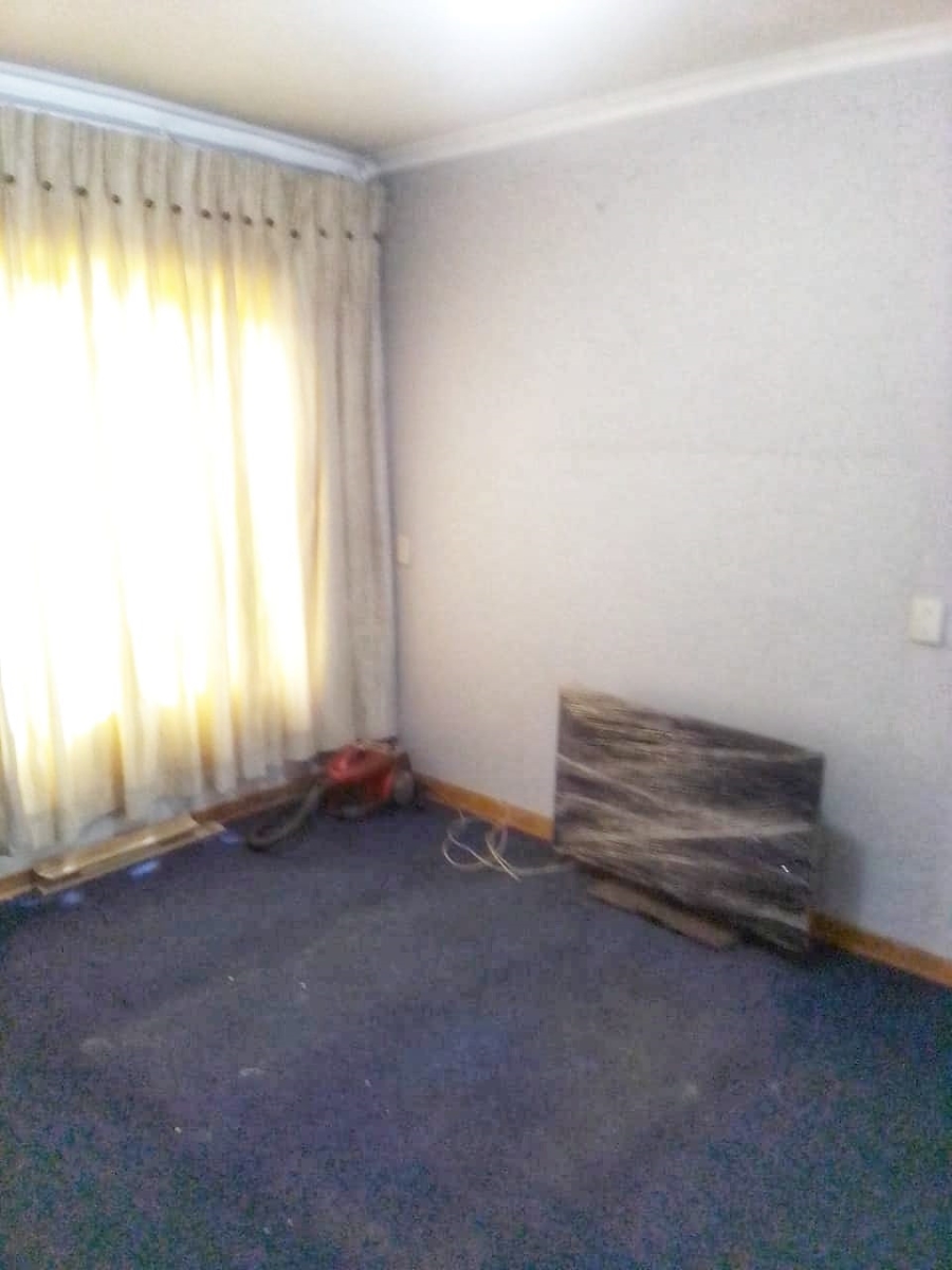 To Let 3 Bedroom Property for Rent in Katlehong South Gauteng