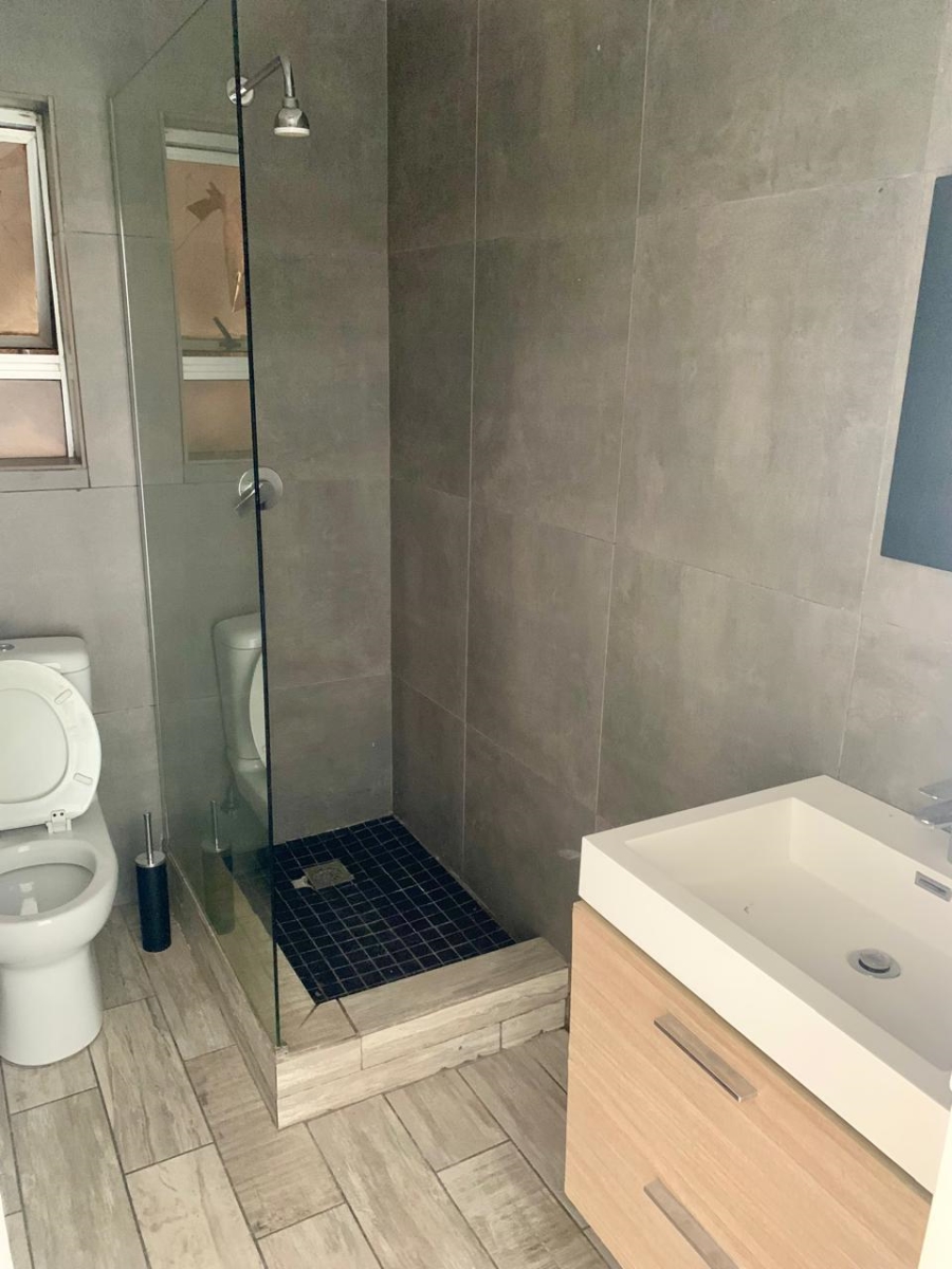 To Let 1 Bedroom Property for Rent in Sandown Gauteng