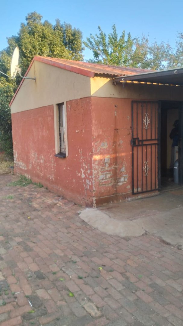 2 Bedroom Property for Sale in Tokoza Gauteng