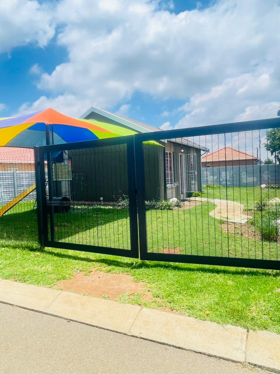 2 Bedroom Property for Sale in Savanna City Gauteng