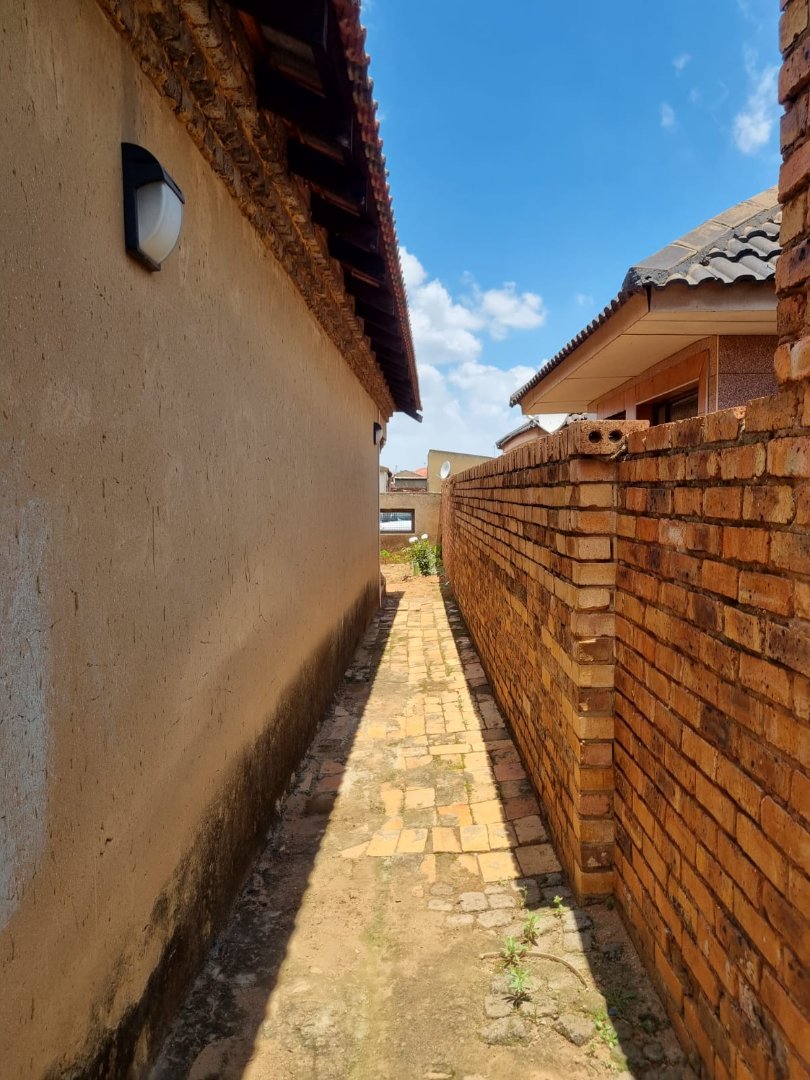 3 Bedroom Property for Sale in Vosloorus Gauteng