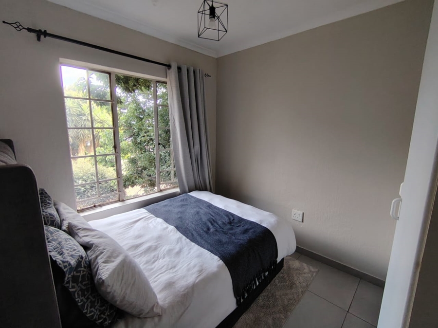 To Let 3 Bedroom Property for Rent in Heuwelsig Estate Gauteng