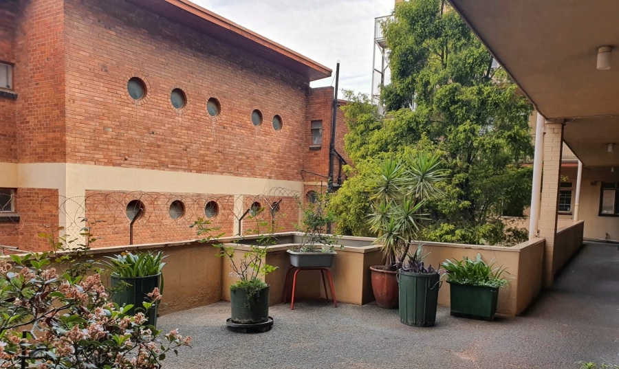 1 Bedroom Property for Sale in Springs Central Gauteng