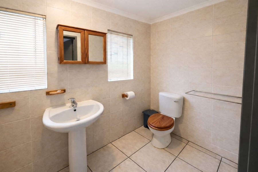 4 Bedroom Property for Sale in Misty Bay Gauteng