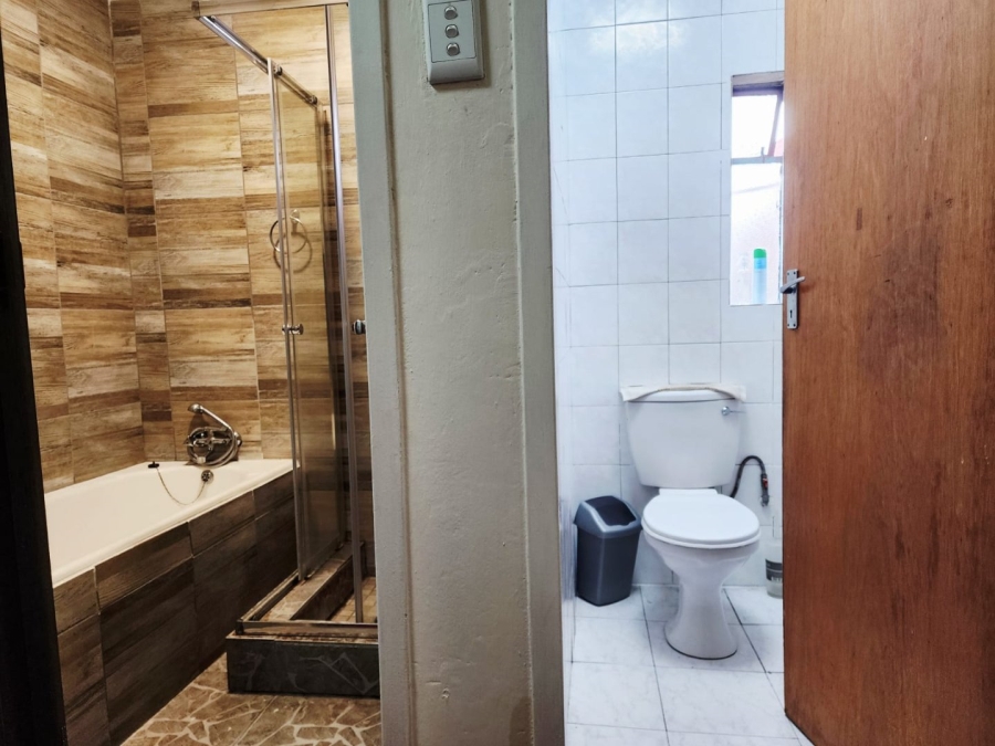 3 Bedroom Property for Sale in Jan Niemand Park Gauteng