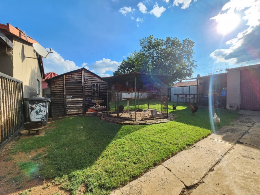 3 Bedroom Property for Sale in Jan Niemand Park Gauteng