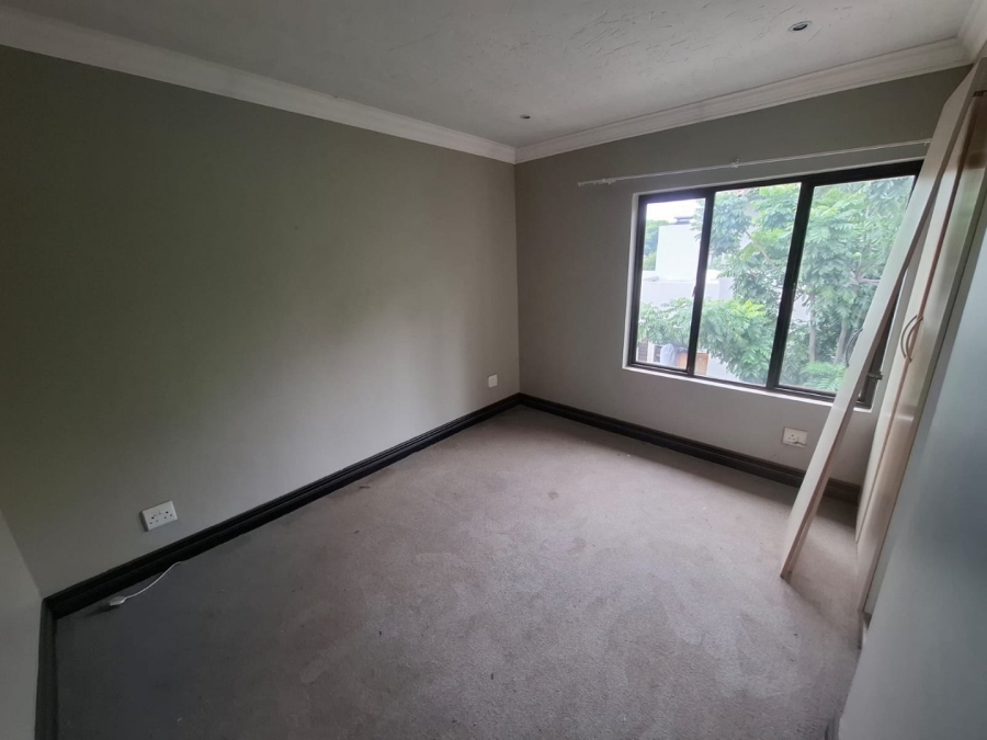  Bedroom Property for Sale in Amorosa Gauteng