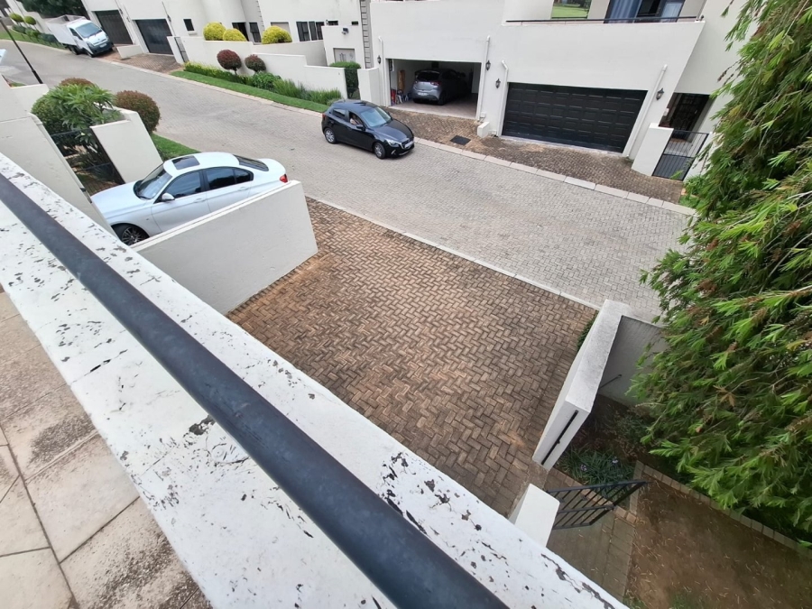  Bedroom Property for Sale in Amorosa Gauteng