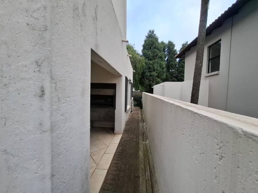  Bedroom Property for Sale in Amorosa Gauteng