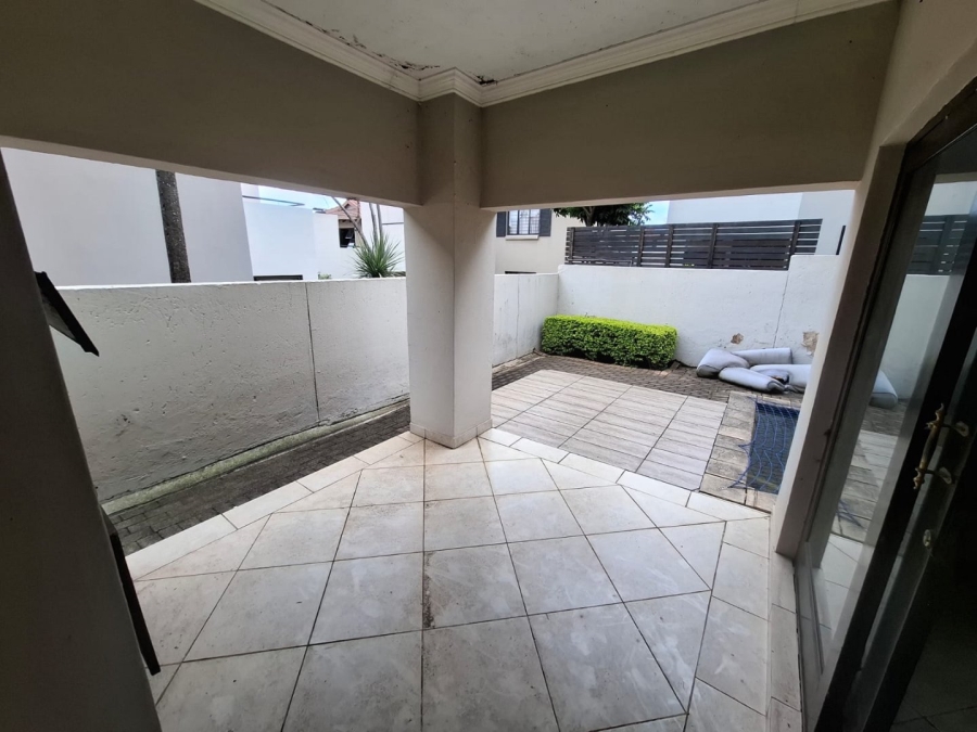  Bedroom Property for Sale in Amorosa Gauteng