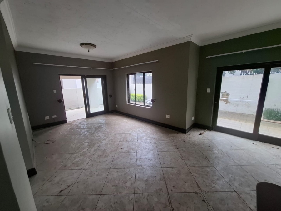  Bedroom Property for Sale in Amorosa Gauteng