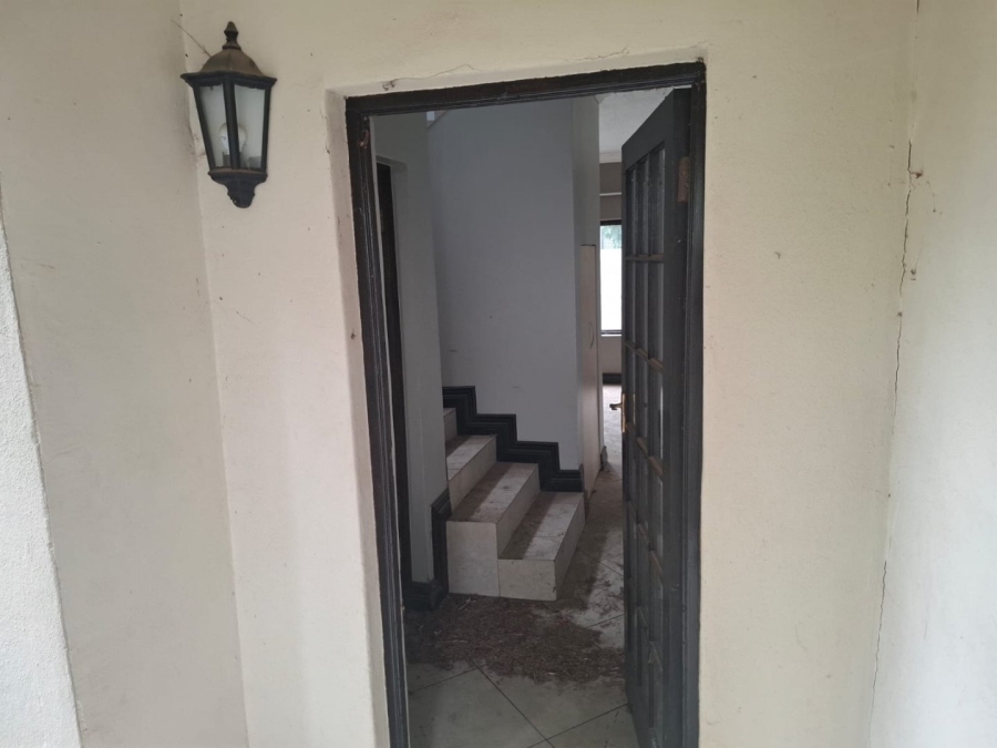  Bedroom Property for Sale in Amorosa Gauteng