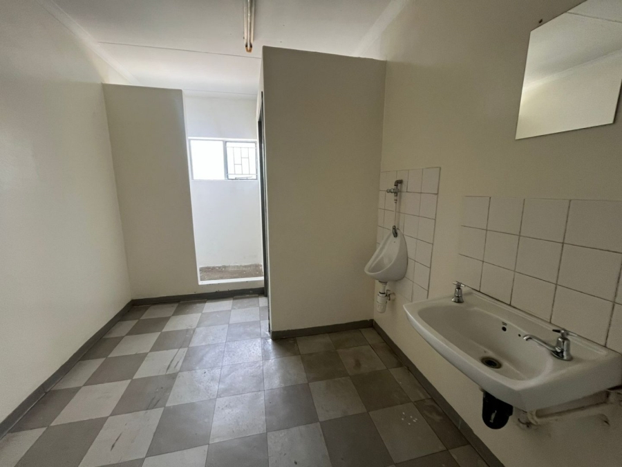 To Let commercial Property for Rent in Silvertondale Gauteng