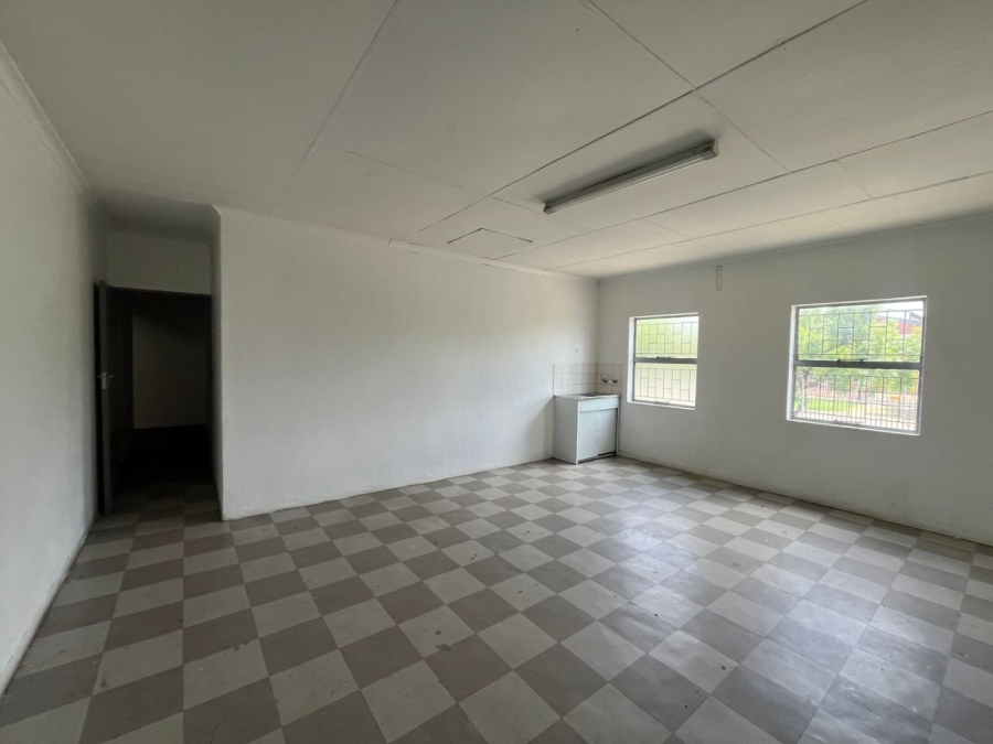 To Let commercial Property for Rent in Silvertondale Gauteng