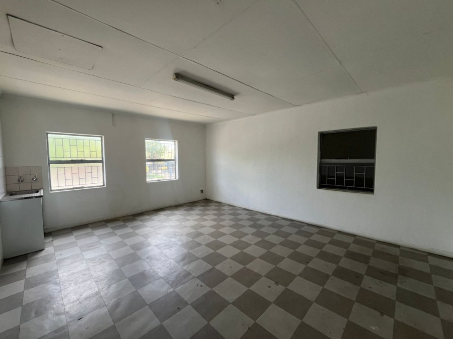 To Let commercial Property for Rent in Silvertondale Gauteng