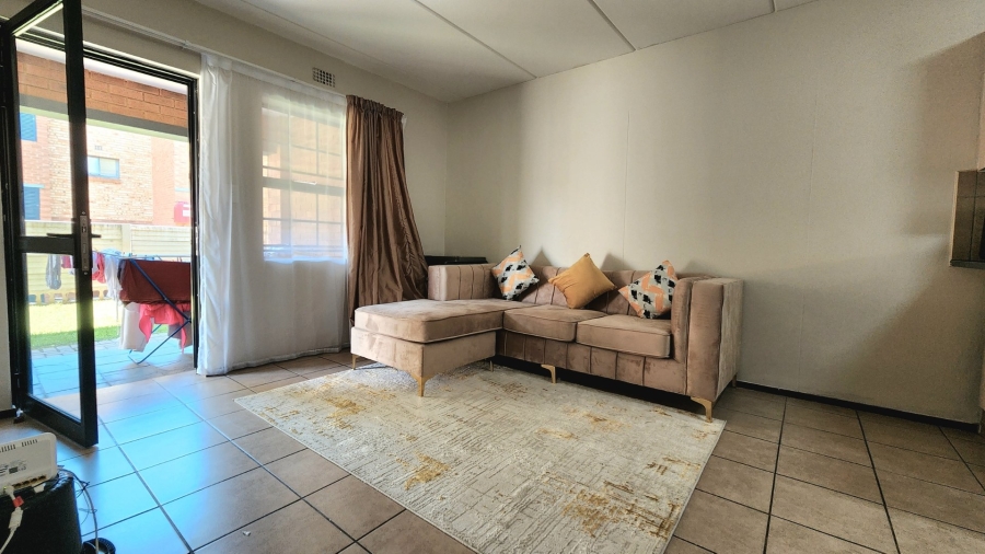 2 Bedroom Property for Sale in Noordwyk Gauteng