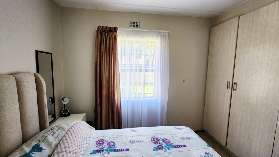 2 Bedroom Property for Sale in Noordwyk Gauteng