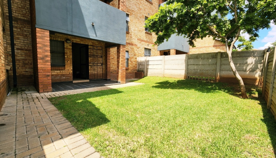 2 Bedroom Property for Sale in Noordwyk Gauteng