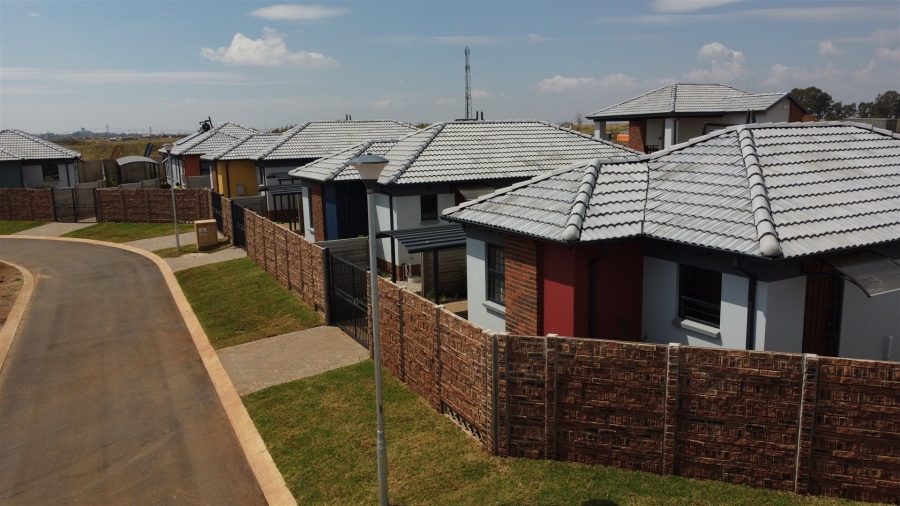3 Bedroom Property for Sale in Sky City Gauteng