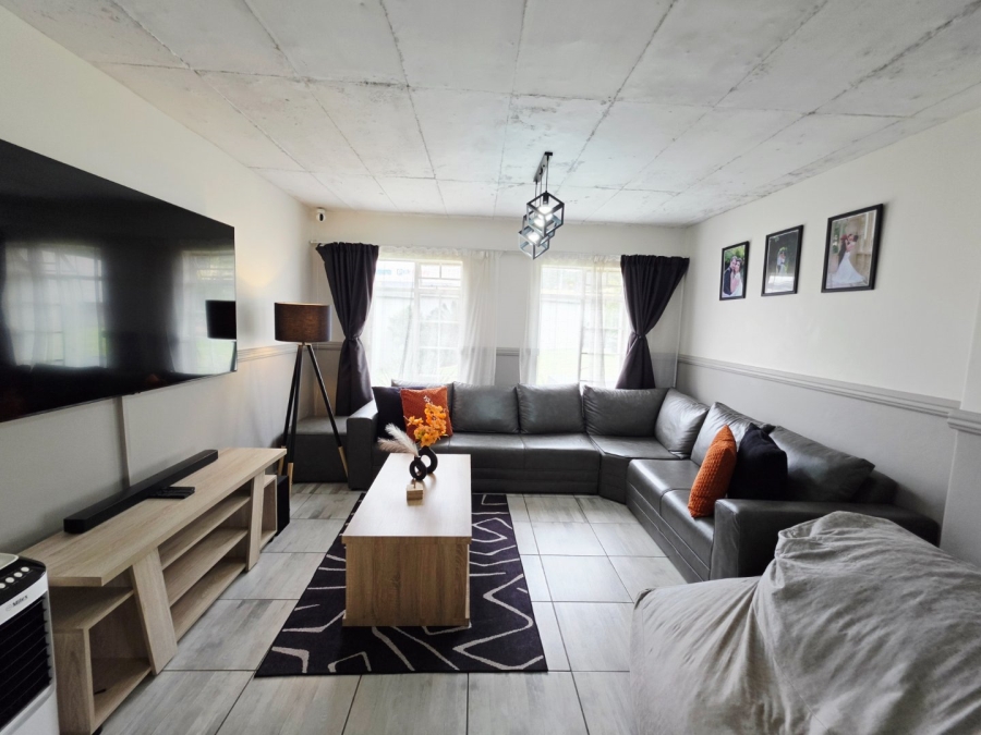 4 Bedroom Property for Sale in Equestria Gauteng