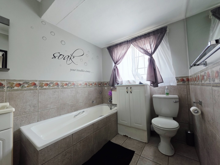 4 Bedroom Property for Sale in Equestria Gauteng