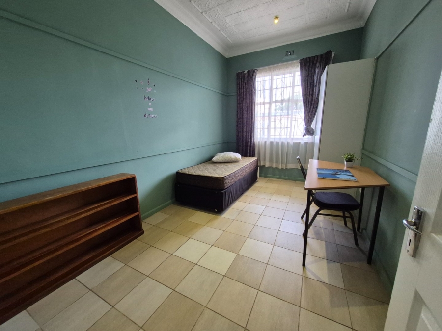 8 Bedroom Property for Sale in Brixton Gauteng