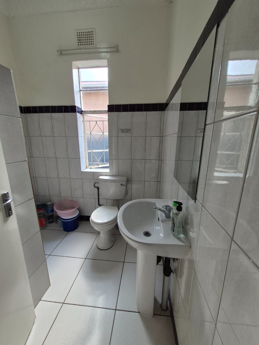 8 Bedroom Property for Sale in Brixton Gauteng