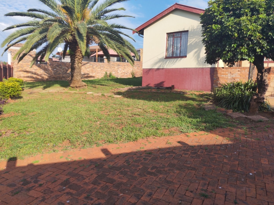 3 Bedroom Property for Sale in Kwaggasrand Gauteng