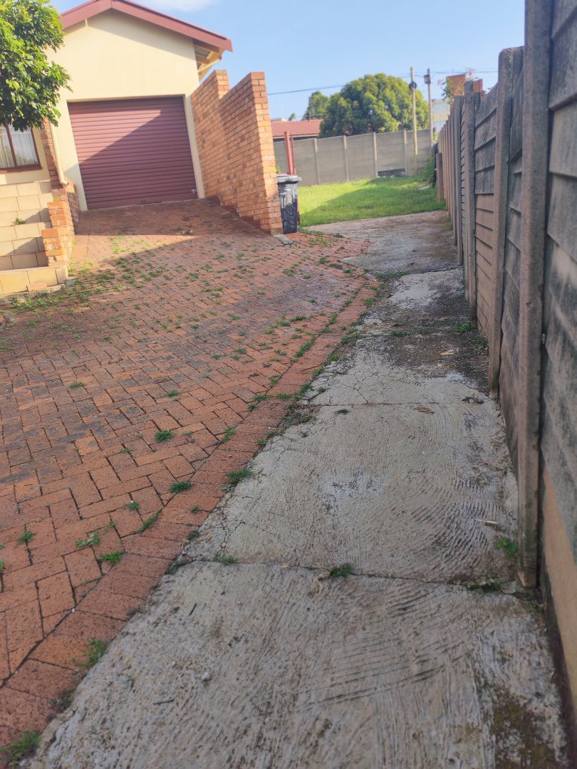 3 Bedroom Property for Sale in Kwaggasrand Gauteng