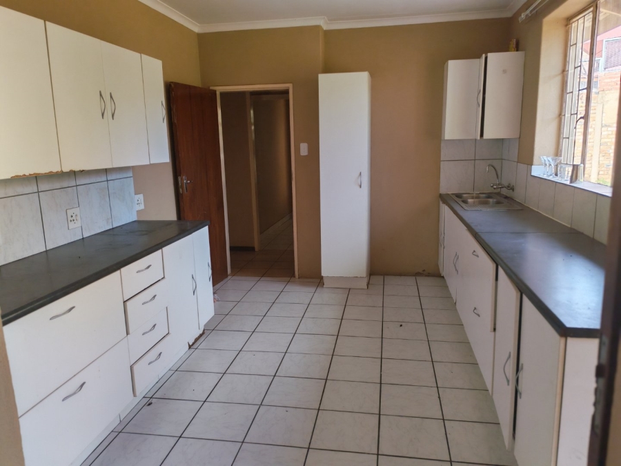 3 Bedroom Property for Sale in Kwaggasrand Gauteng