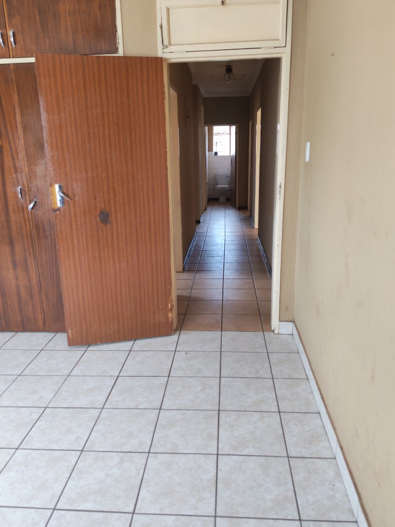 3 Bedroom Property for Sale in Kwaggasrand Gauteng