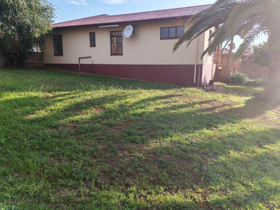 3 Bedroom Property for Sale in Kwaggasrand Gauteng