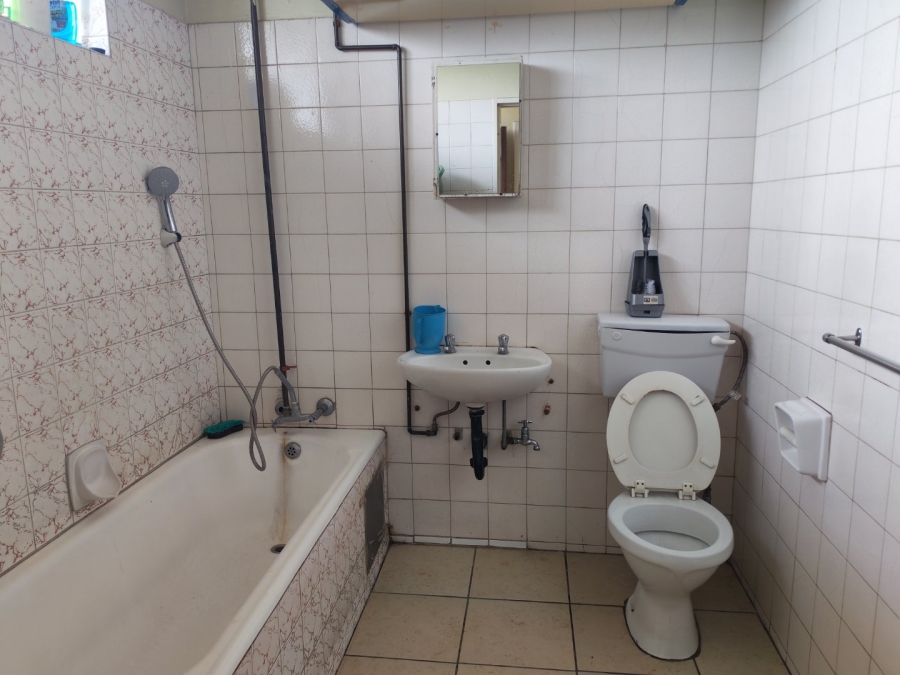 2 Bedroom Property for Sale in Pretoria West Gauteng