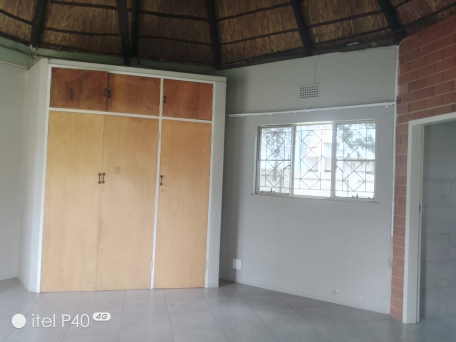 3 Bedroom Property for Sale in Sonneveld Gauteng