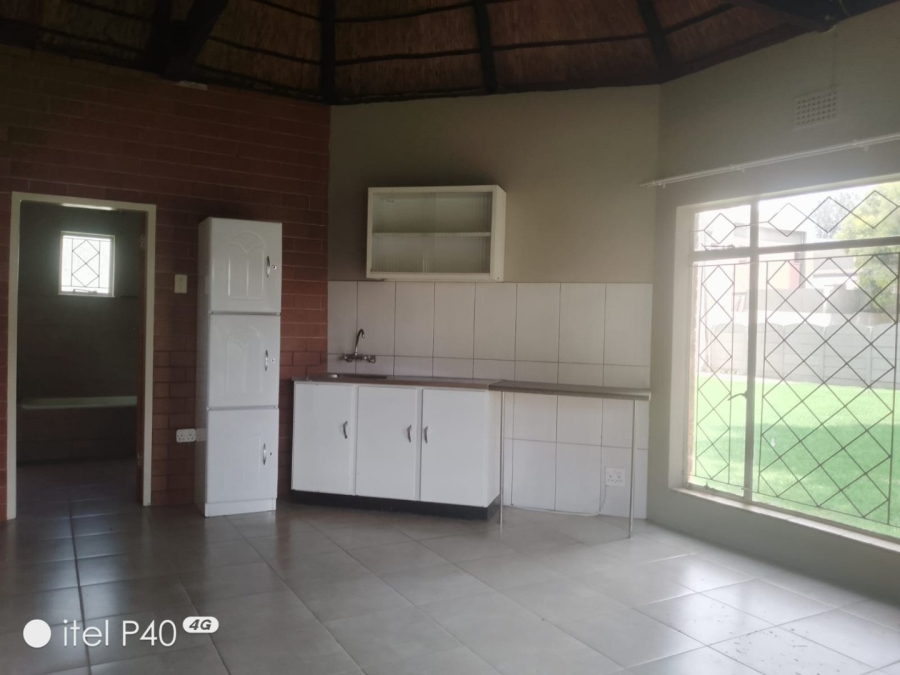 3 Bedroom Property for Sale in Sonneveld Gauteng