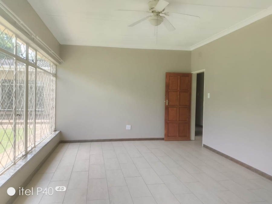 3 Bedroom Property for Sale in Sonneveld Gauteng