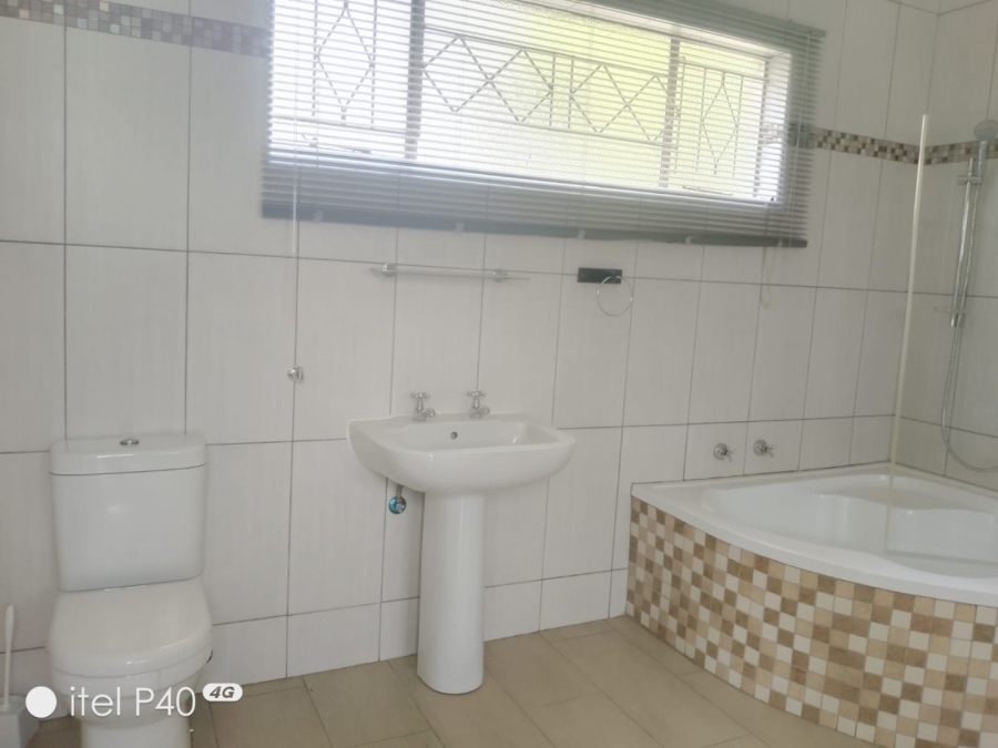 3 Bedroom Property for Sale in Sonneveld Gauteng