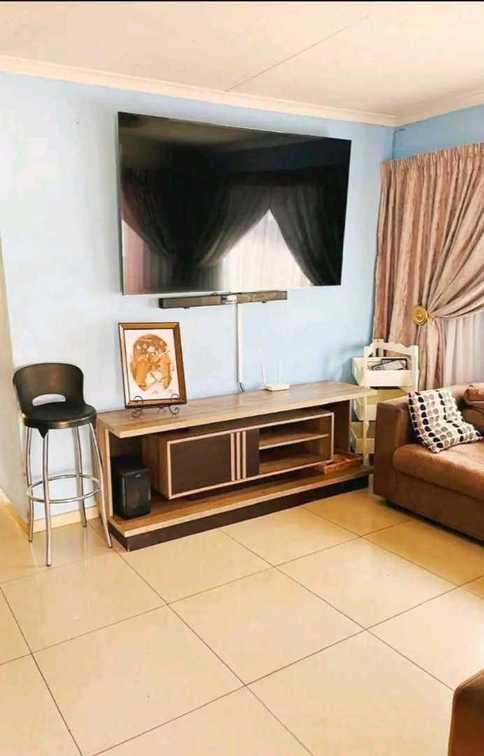 3 Bedroom Property for Sale in Soshanguve VV Gauteng