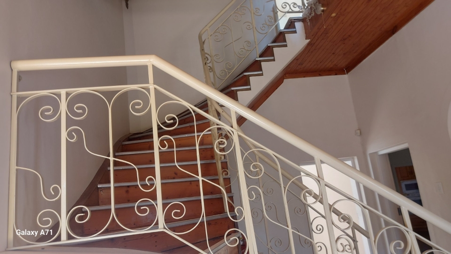 9 Bedroom Property for Sale in Muckleneuk Gauteng