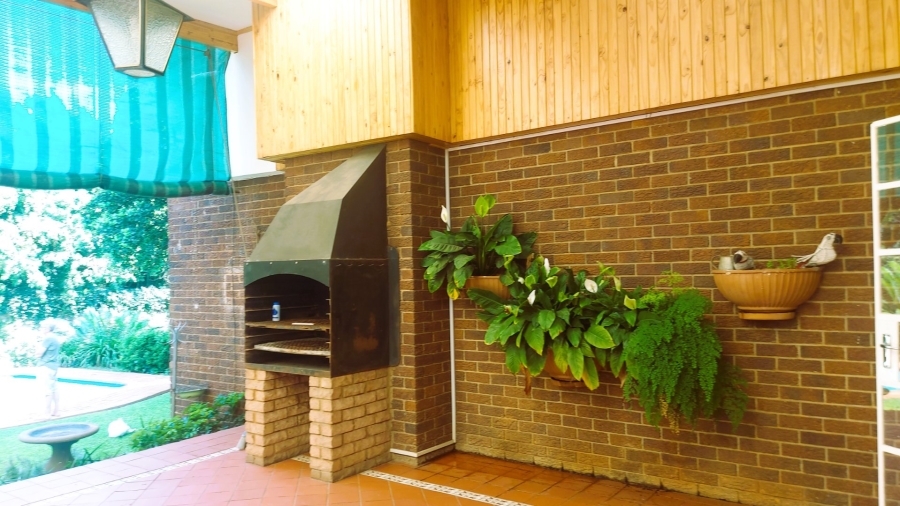 9 Bedroom Property for Sale in Muckleneuk Gauteng