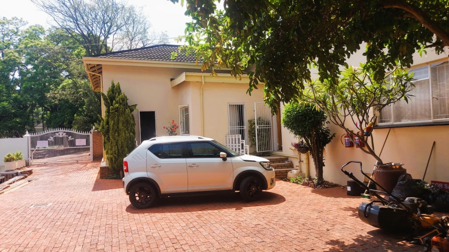 9 Bedroom Property for Sale in Muckleneuk Gauteng