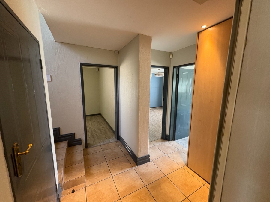 4 Bedroom Property for Sale in Garsfontein Gauteng